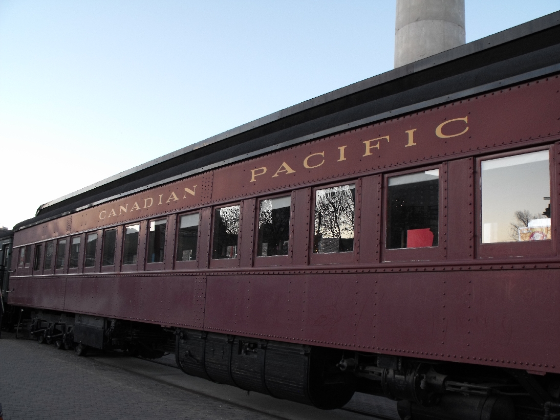 The Forks - wagon Canadian Pacific