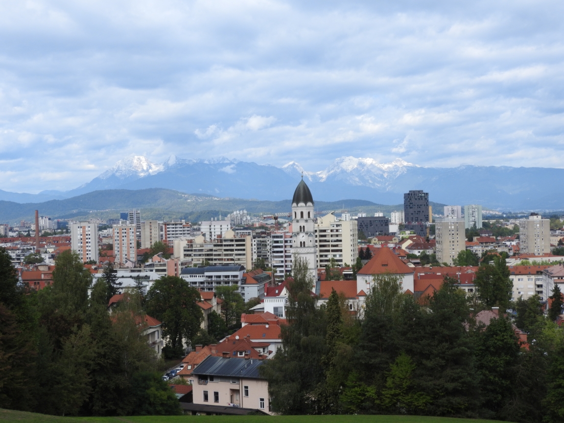 Lublana - widok na Alpy Julijskie